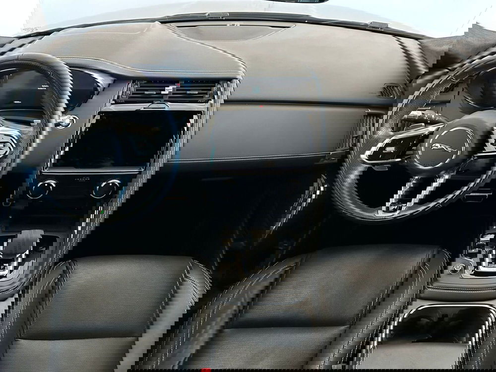 Jaguar E-Pace usata a Modena (4)