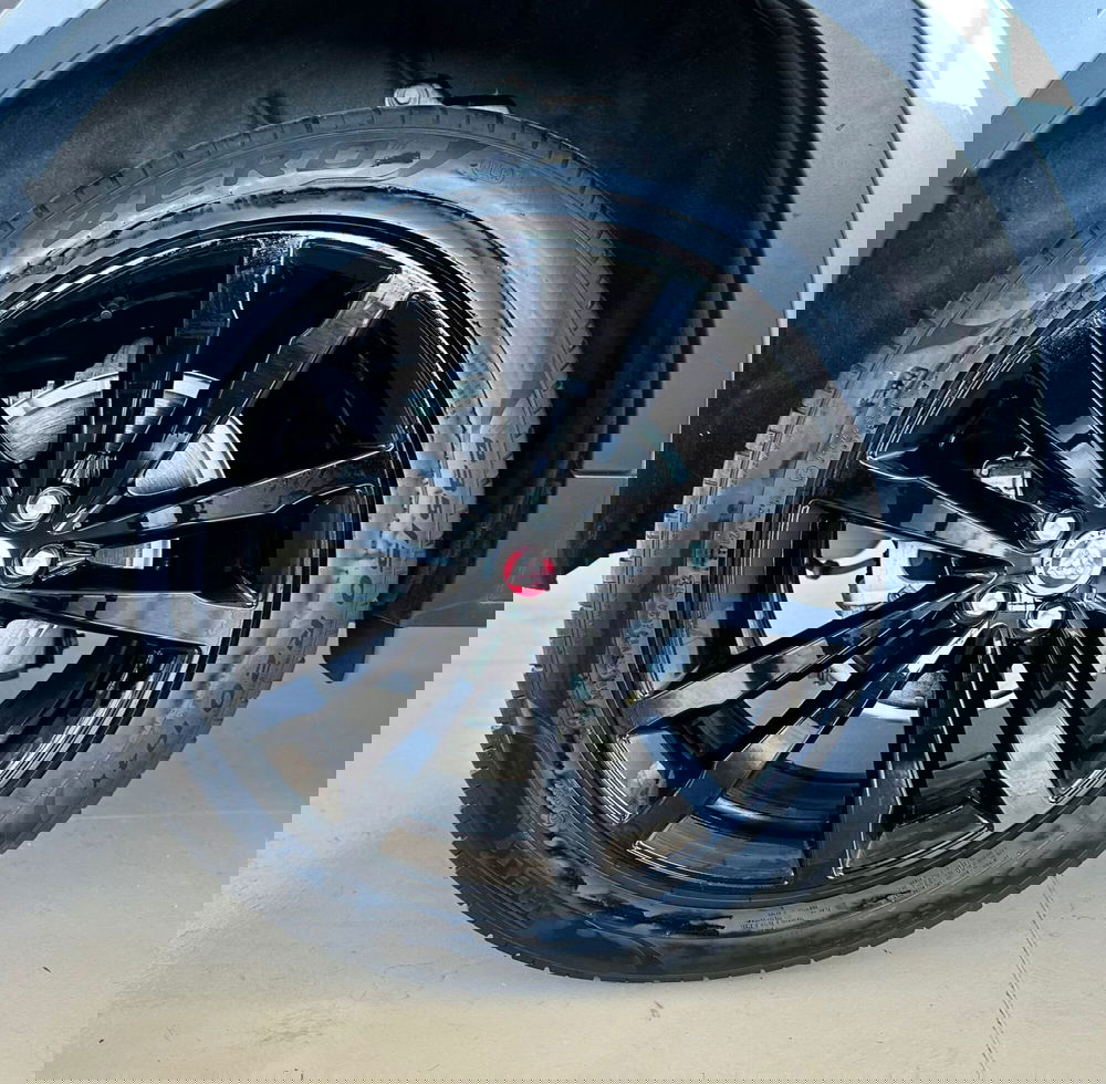 Jaguar E-Pace usata a Modena (9)