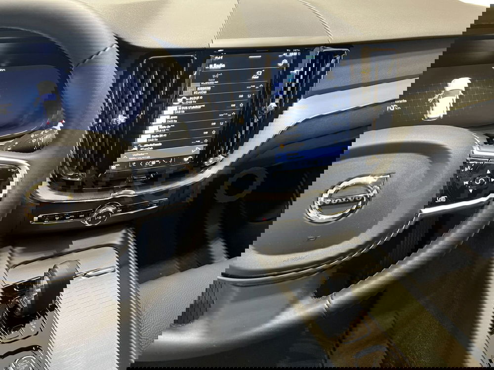 Volvo XC60 usata a Forlì-Cesena (17)