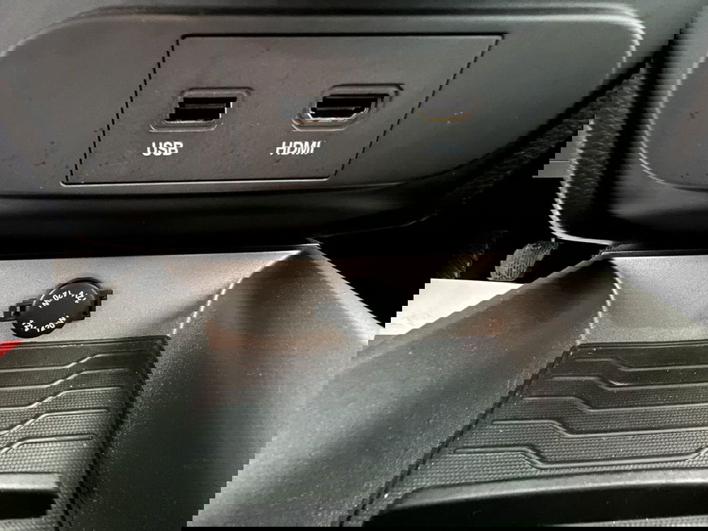 Ssangyong Tivoli usata a Teramo (10)