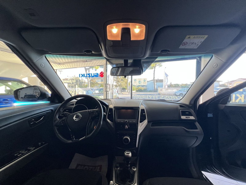 Ssangyong Tivoli usata a Teramo (14)