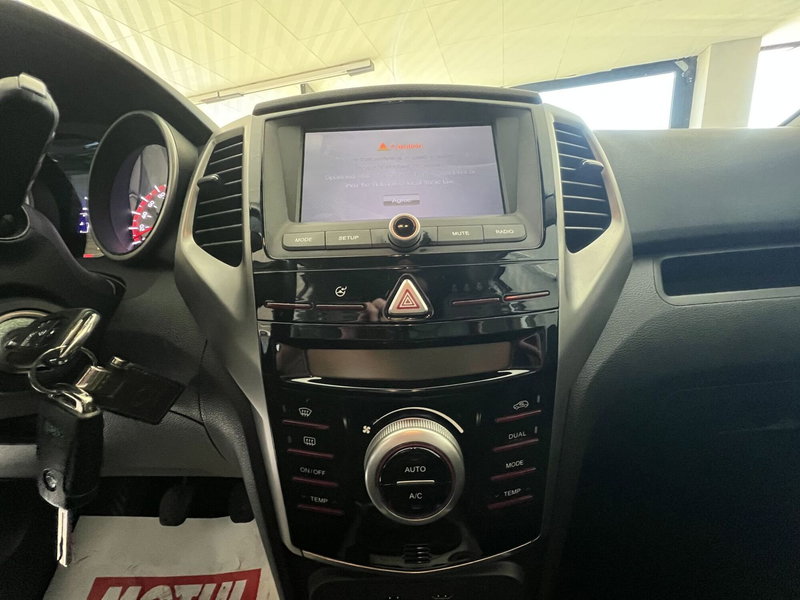 Ssangyong Tivoli usata a Teramo (8)