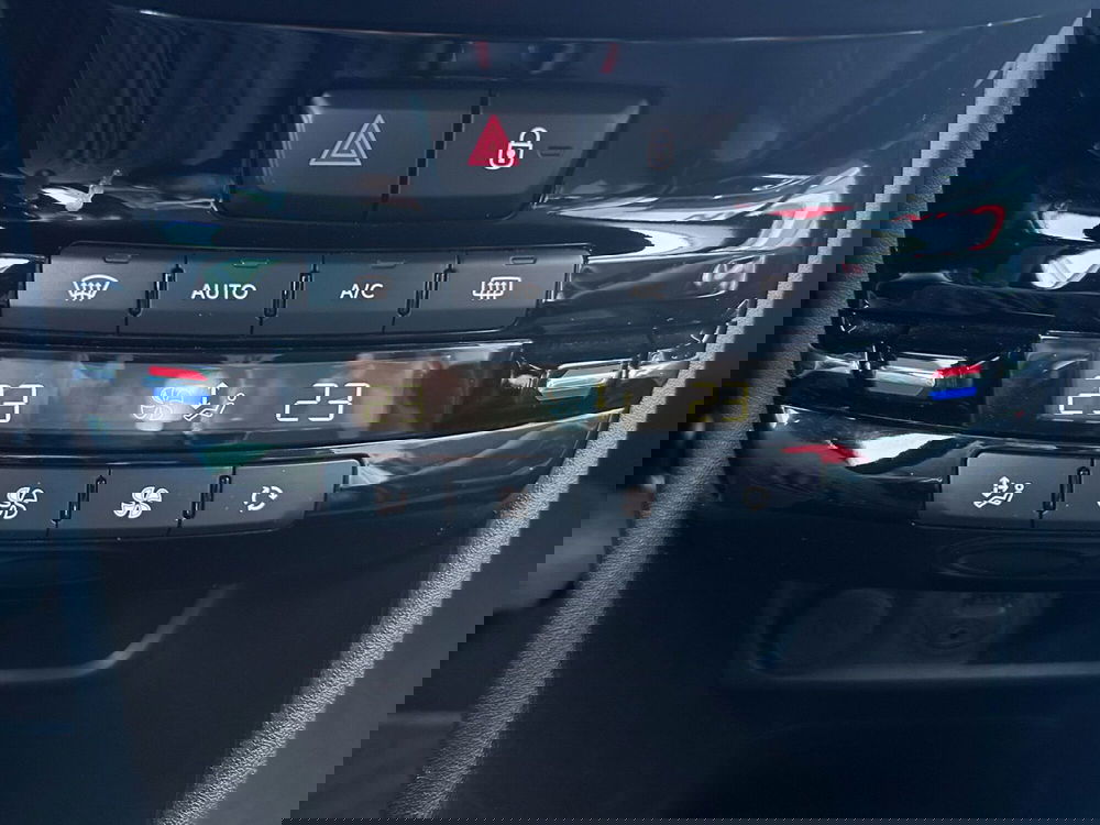Peugeot 2008 usata a Modena (13)