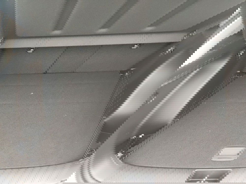 Hyundai Kona nuova a Latina (10)