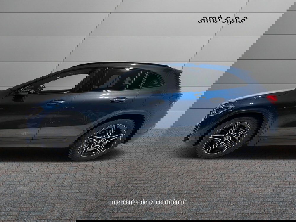 Mercedes-Benz GLA SUV usata a Napoli (6)