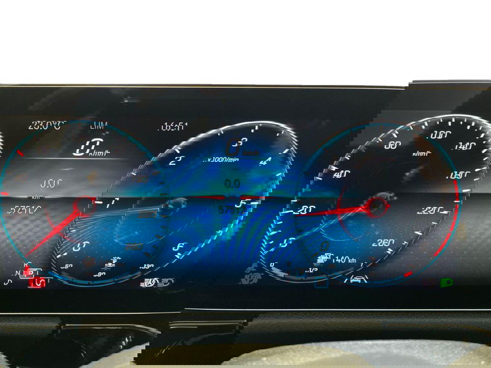 Mercedes-Benz GLA SUV usata a Napoli (7)