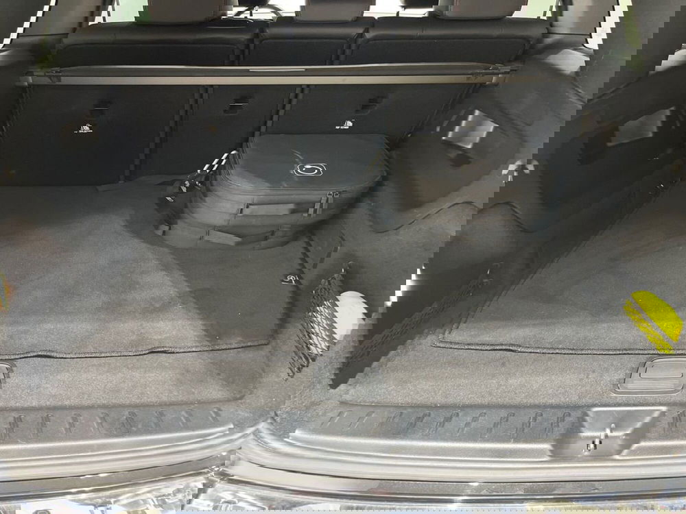 Mercedes-Benz EQB usata a Napoli (10)