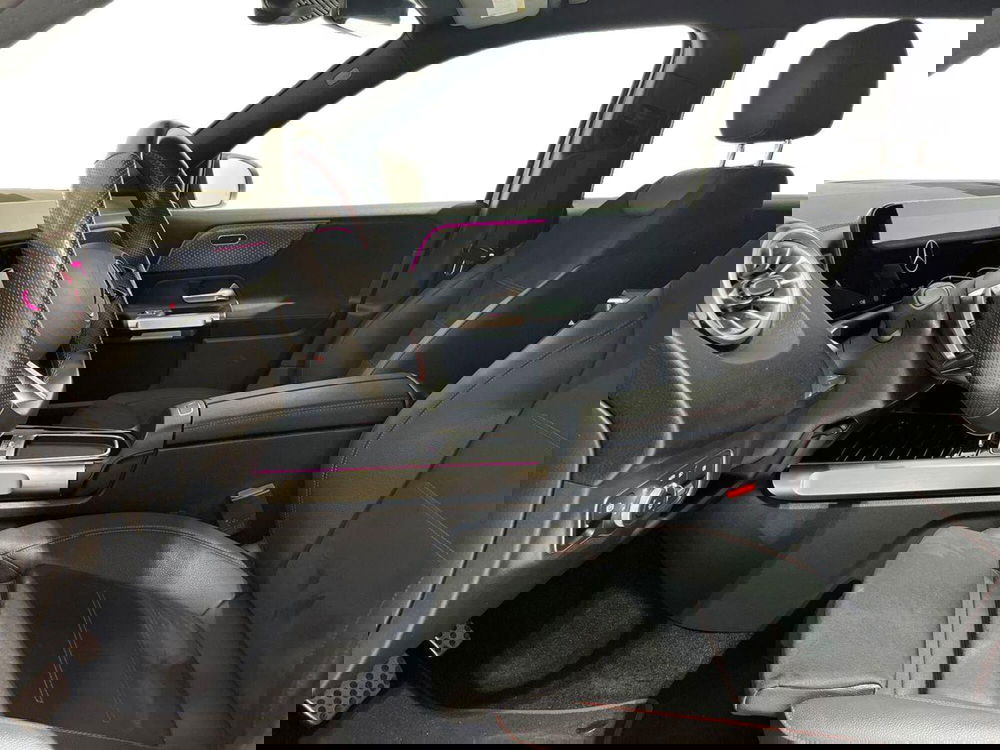 Mercedes-Benz EQB usata a Napoli (12)