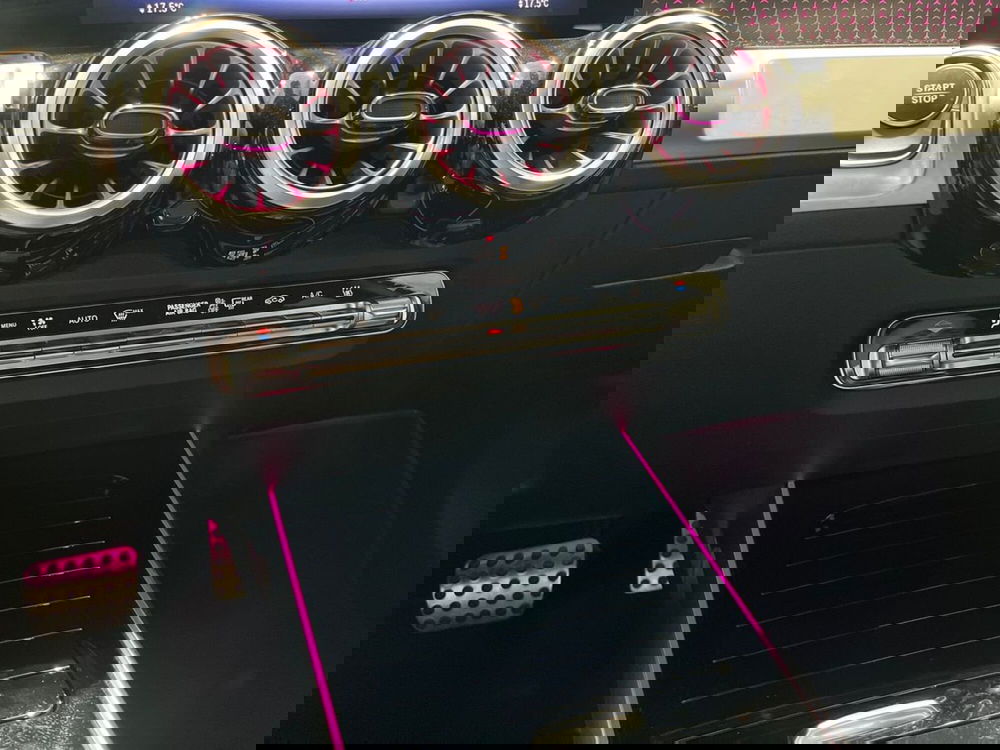 Mercedes-Benz EQB usata a Napoli (15)