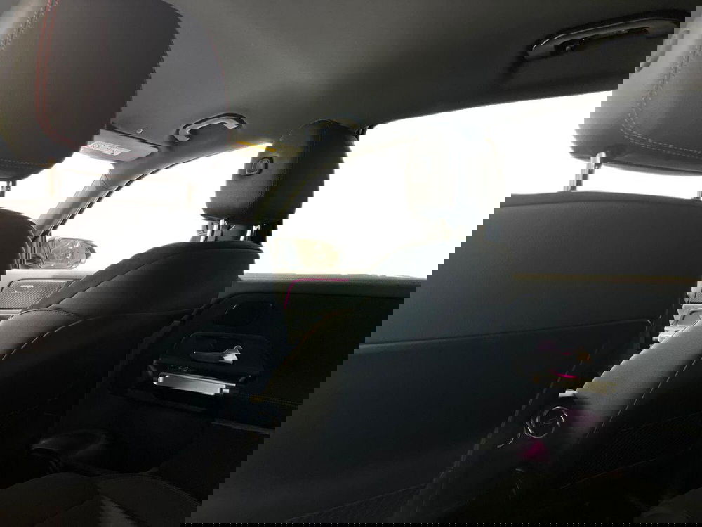 Mercedes-Benz EQB usata a Napoli (18)