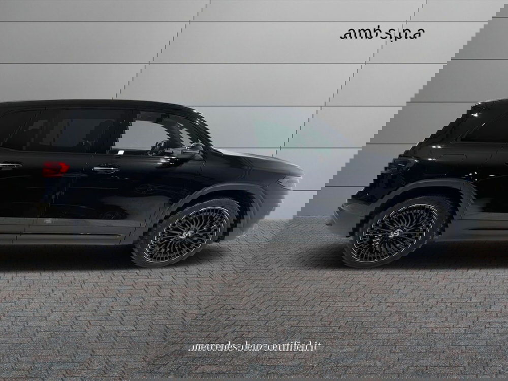 Mercedes-Benz EQB usata a Napoli (5)