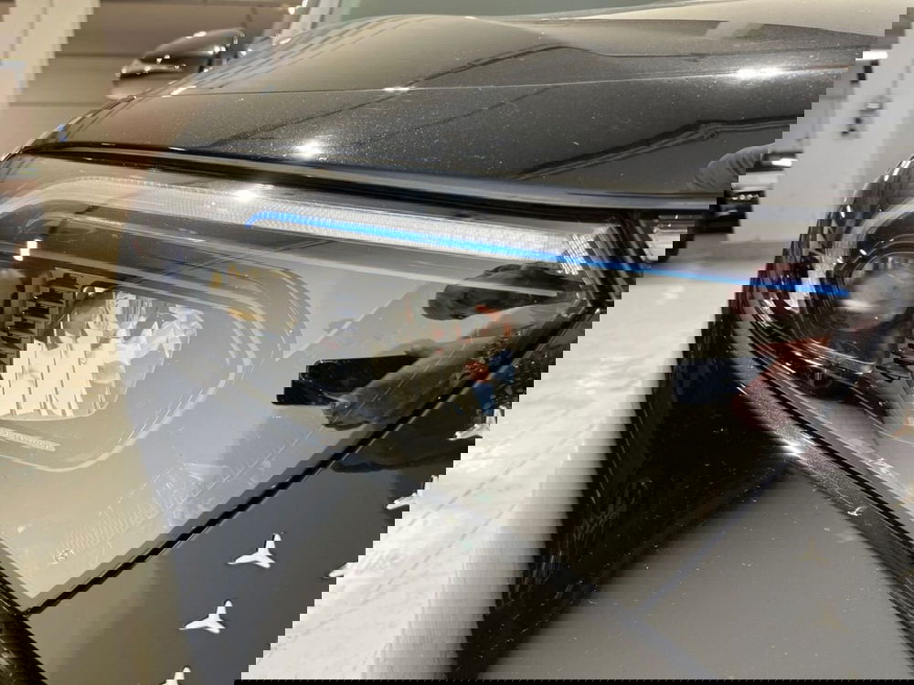 Mercedes-Benz EQB usata a Napoli (9)