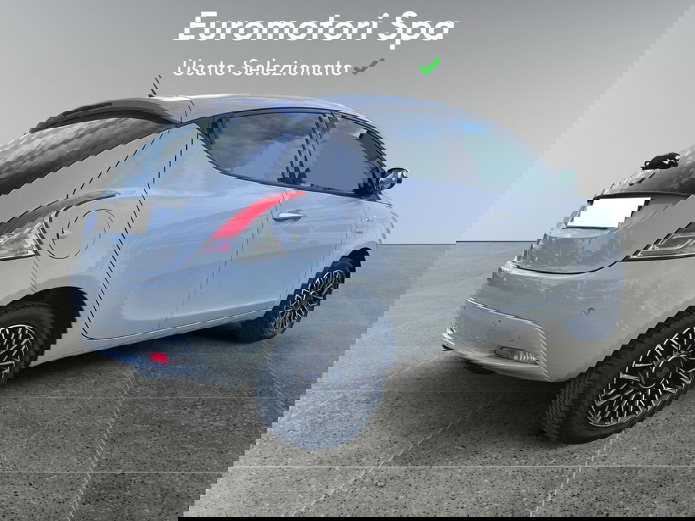 Lancia Ypsilon usata a Siena (5)