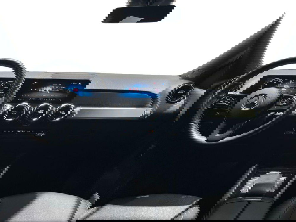 Mercedes-Benz GLB usata a Napoli (11)