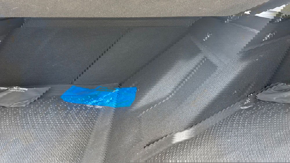 Dacia Duster usata a Padova (15)