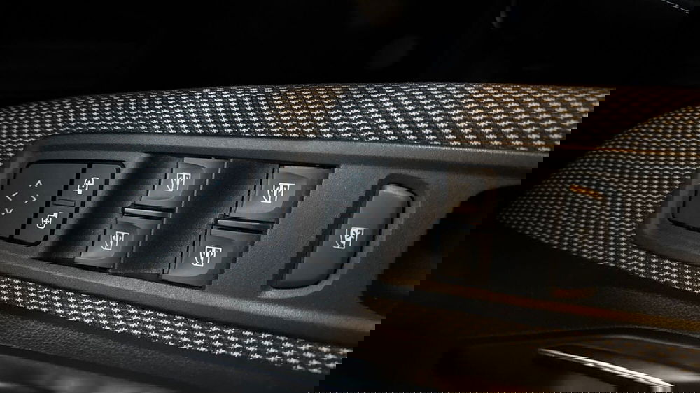 Dacia Jogger usata a Padova (17)