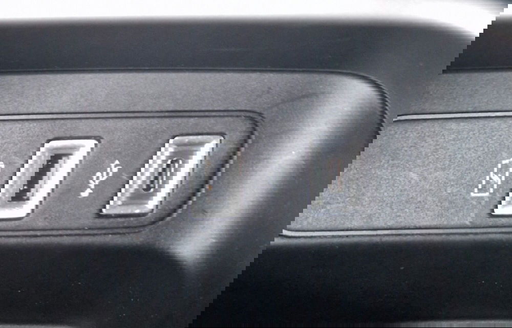 Jeep Avenger usata a Terni (14)