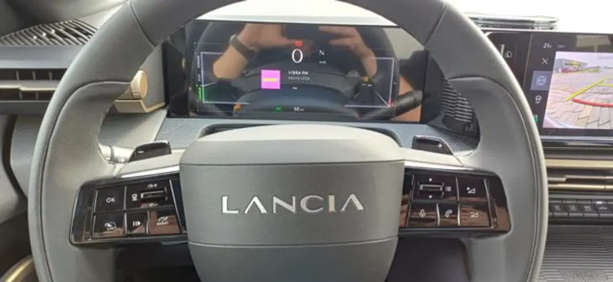 Lancia Ypsilon nuova a Padova (5)