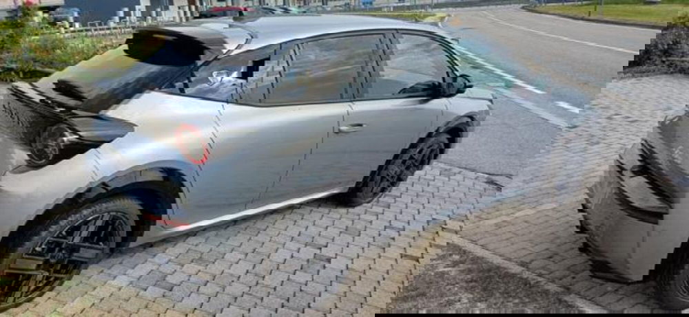 Lancia Ypsilon nuova a Padova (4)