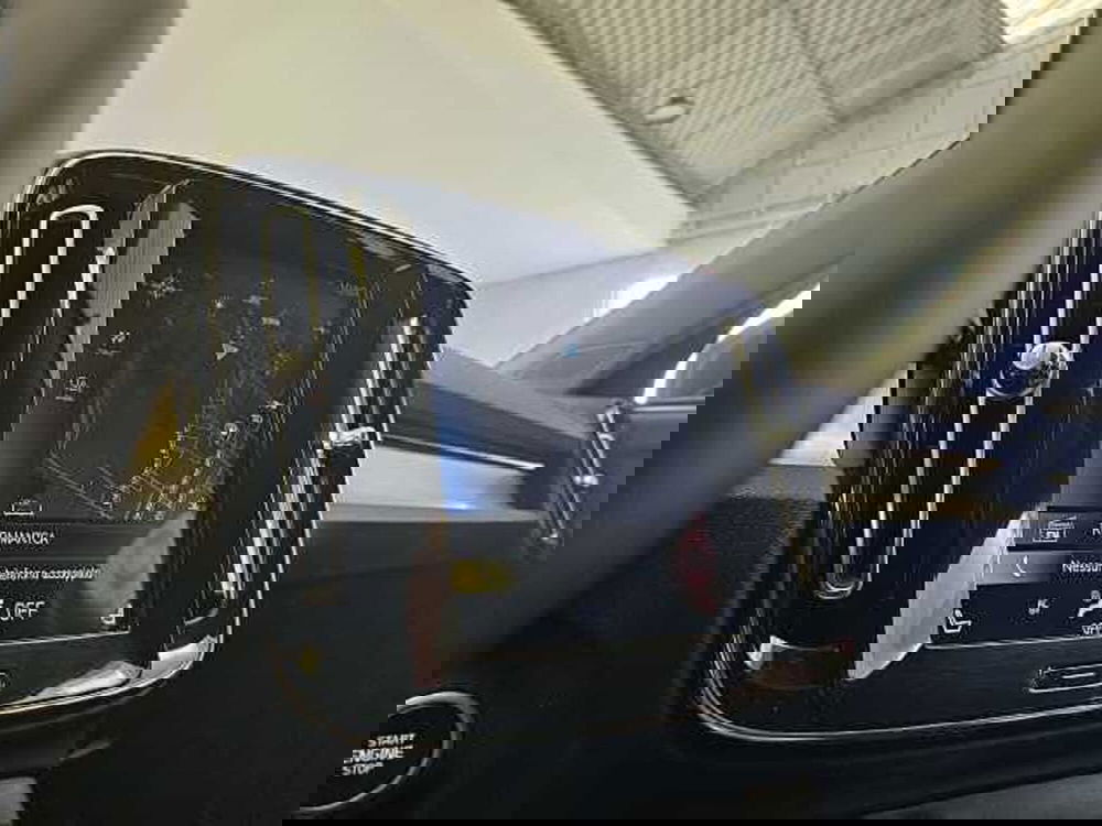Volvo XC40 usata a Caserta (12)