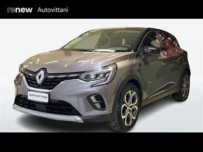 Renault Captur Full Hybrid E-Tech 145 CV Techno Fast Track del 2022 usata a Como