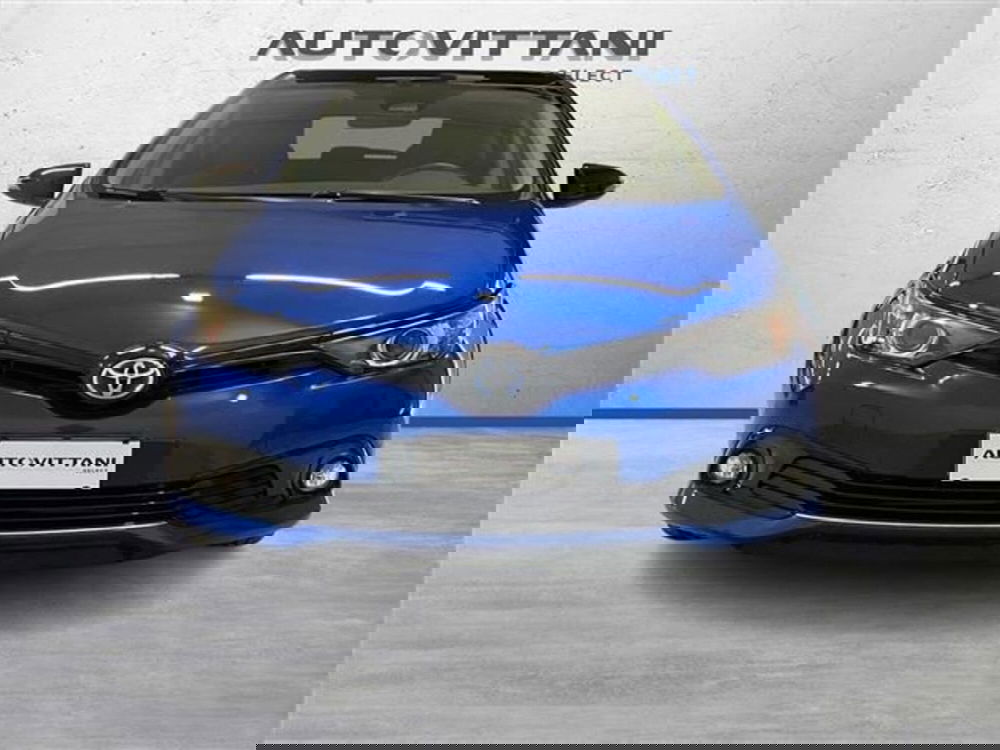 Toyota Auris usata a Como (2)