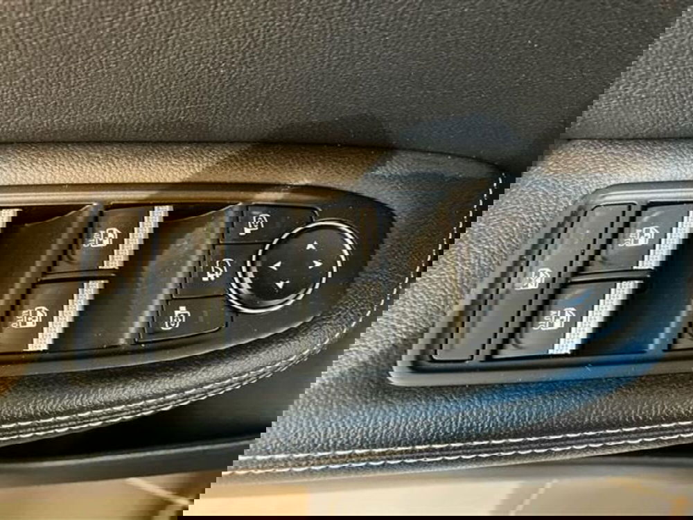 Renault Arkana usata a Como (18)