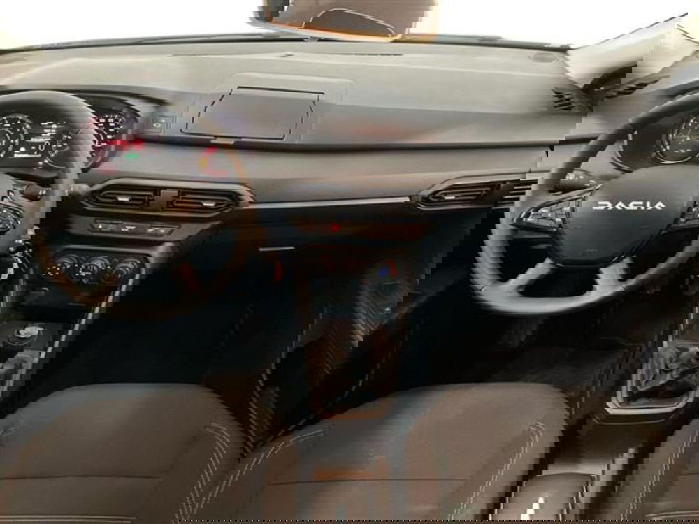 Dacia Sandero Stepway usata a Como (9)