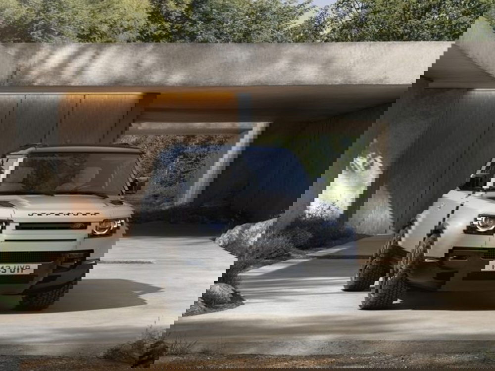 Land Rover Defender usata a Modena