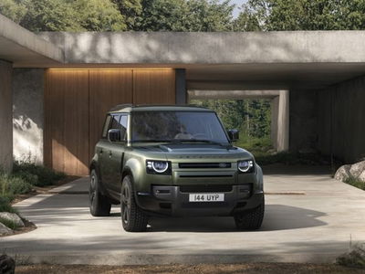 Land Rover Defender 110 3.0d i6 mhev X-Dynamic SE awd 200cv auto del 2025 usata a Modena