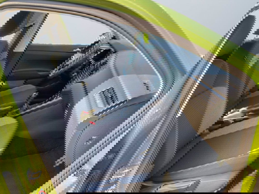 Volkswagen Taigo usata a Milano (11)