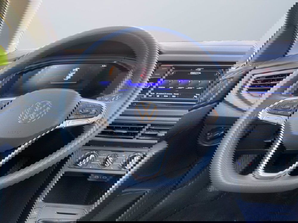 Volkswagen Taigo usata a Milano (13)