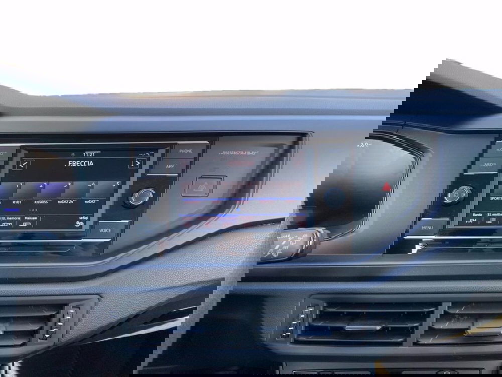 Volkswagen Taigo usata a Milano (14)