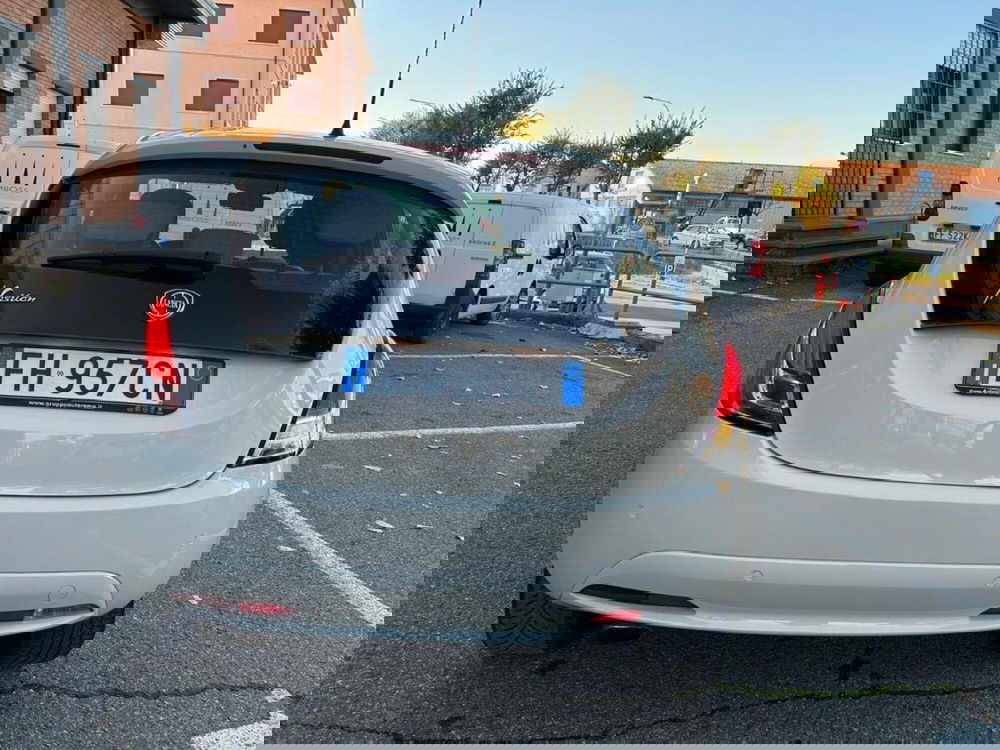 Lancia Ypsilon usata a Reggio Emilia (4)