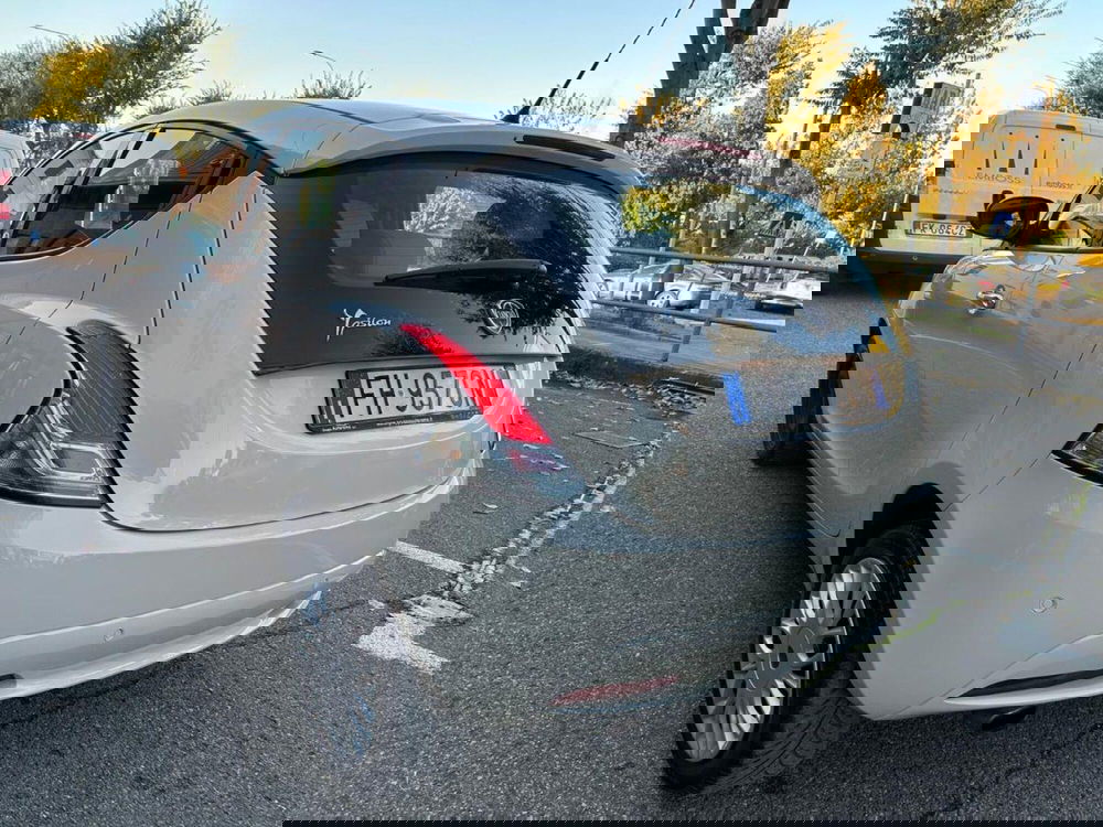Lancia Ypsilon usata a Reggio Emilia (5)