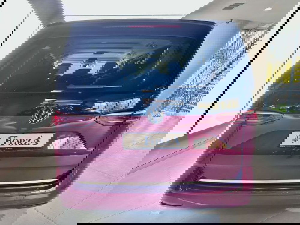 Volkswagen Multivan usata a Torino (7)