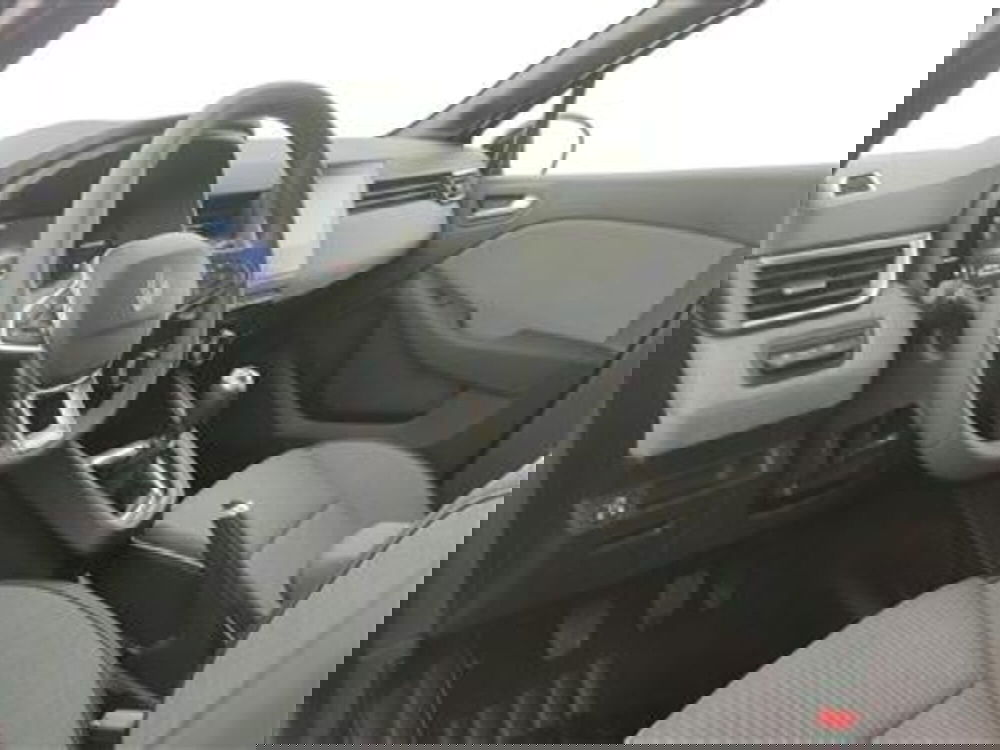 Renault Clio nuova a Bari (14)