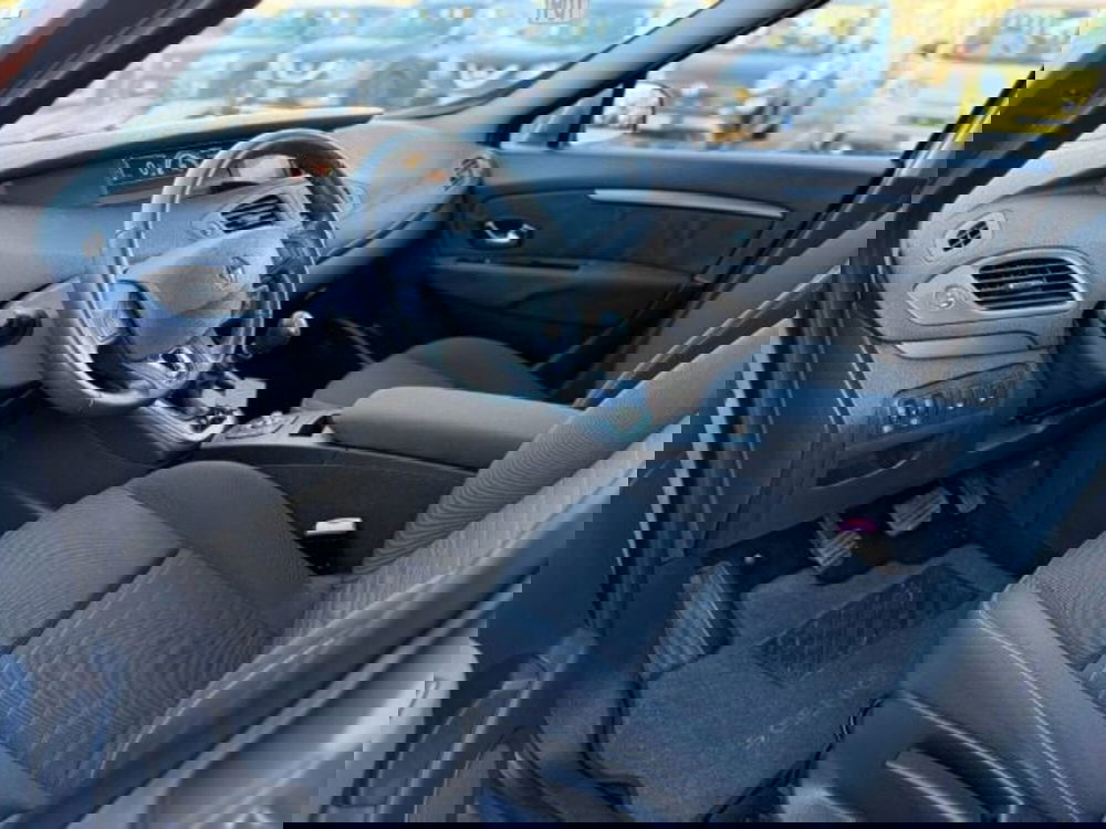 Renault Scenic E-Tech Electric usata a Lucca (8)