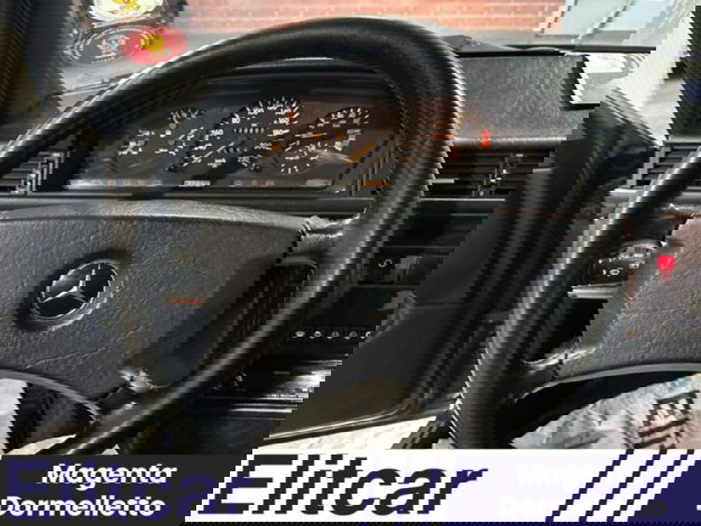 Mercedes-Benz 200 usata a Milano (18)