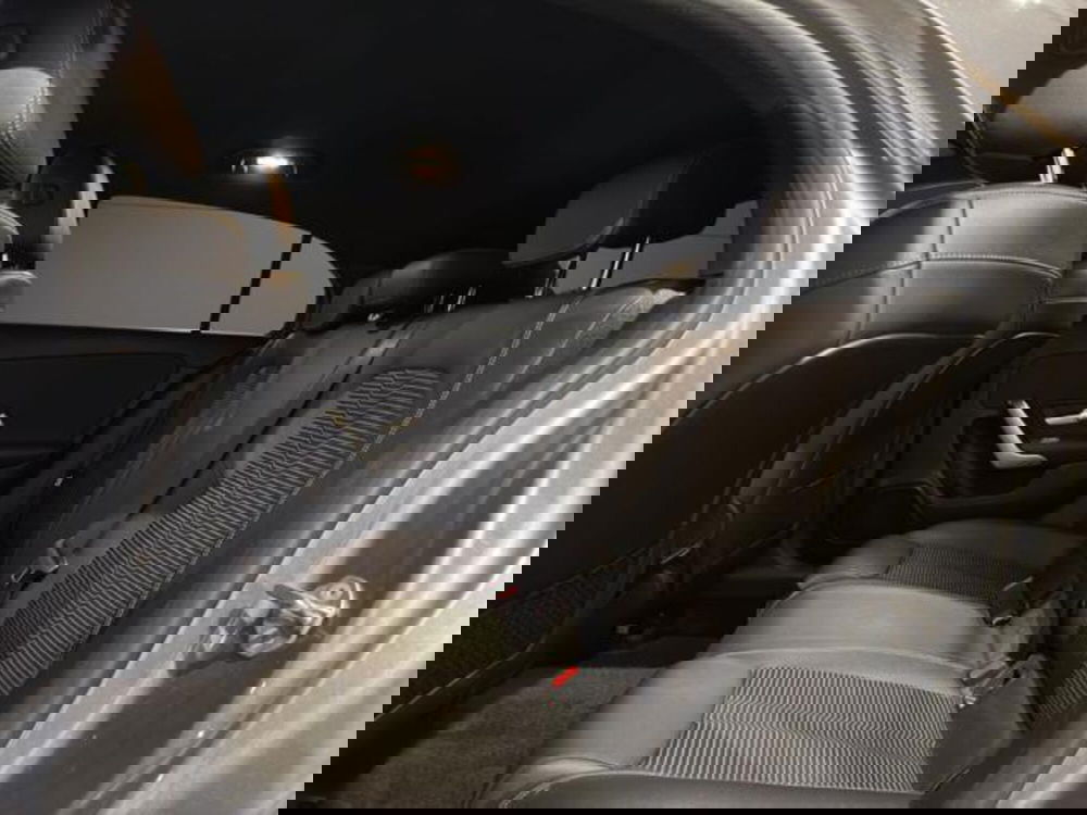 Mercedes-Benz Classe A Sedan usata a Milano (11)