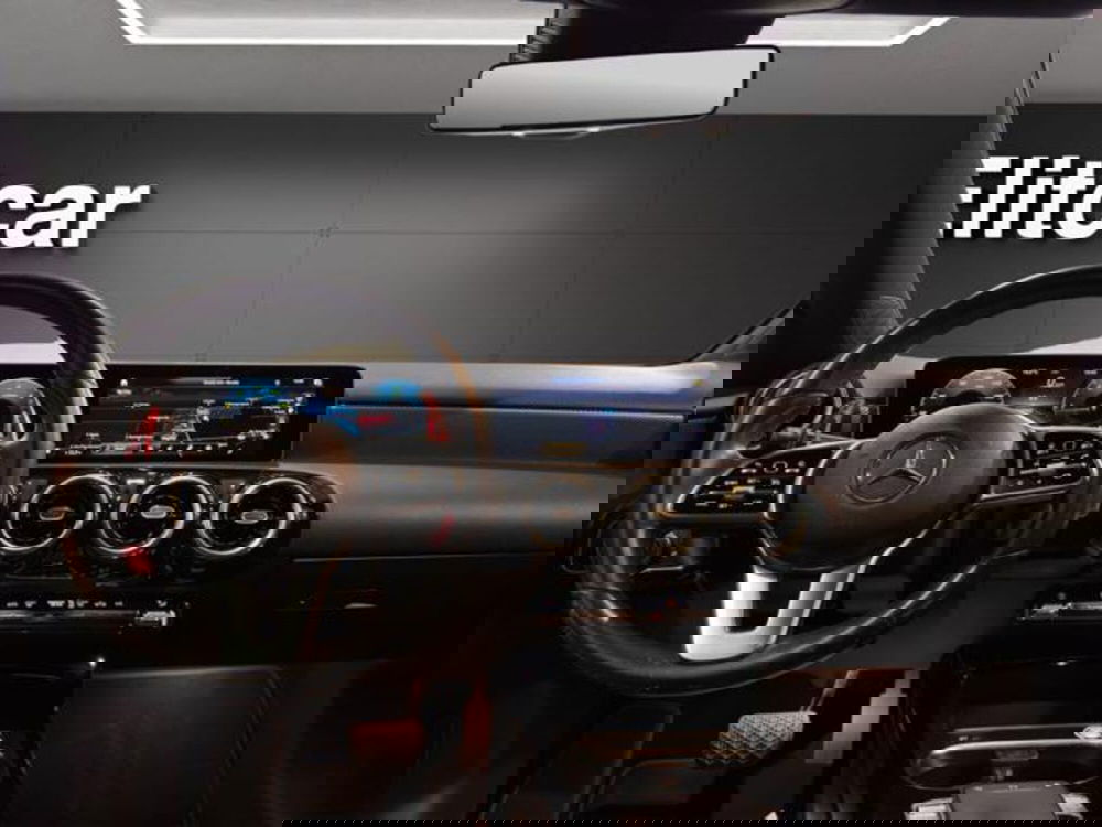 Mercedes-Benz Classe A Sedan usata a Milano (8)