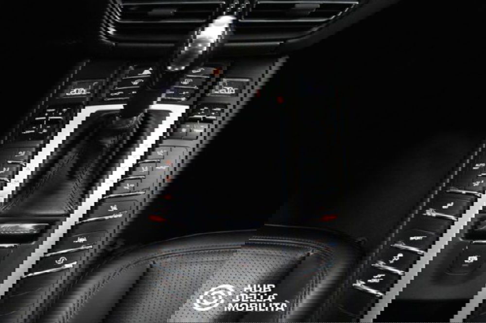 Porsche Macan usata a Perugia (12)