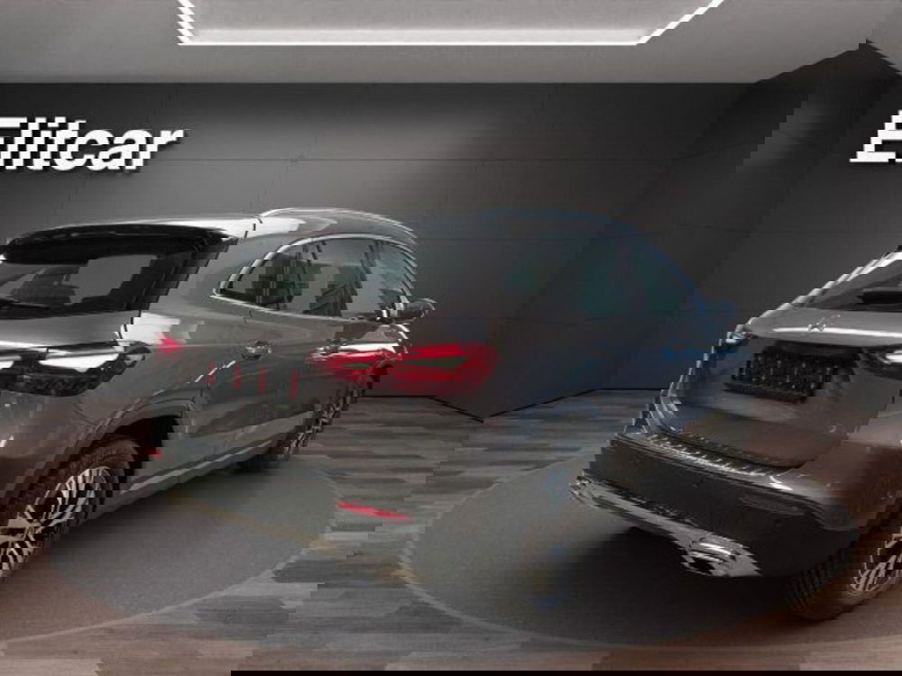 Mercedes-Benz GLA SUV usata a Novara (9)