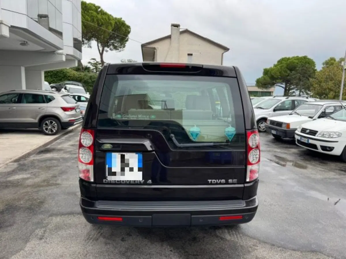 Land Rover Discovery usata a Macerata (4)