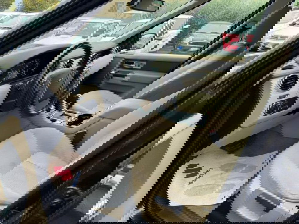 Land Rover Discovery usata a Macerata (8)