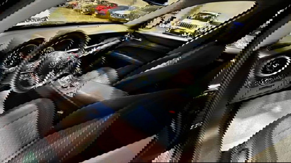 Alfa Romeo Stelvio usata a Reggio Emilia (10)