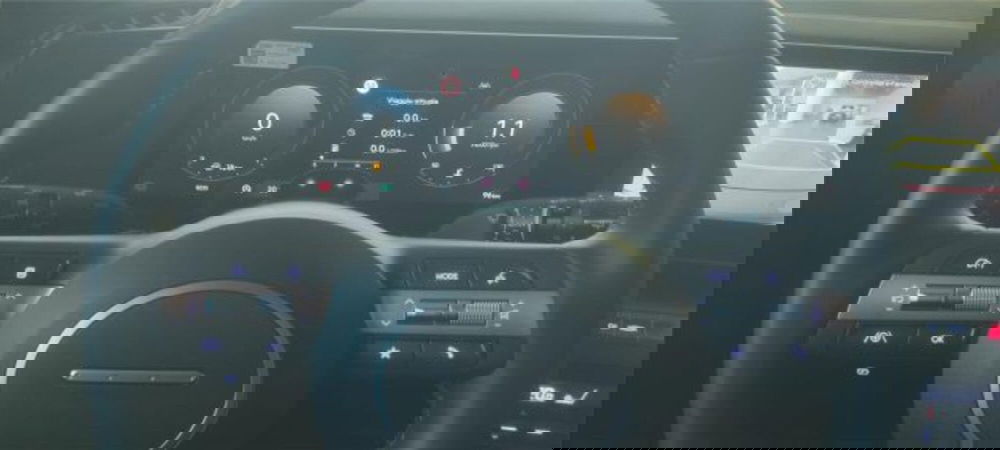 Hyundai Kona nuova a Bari (11)