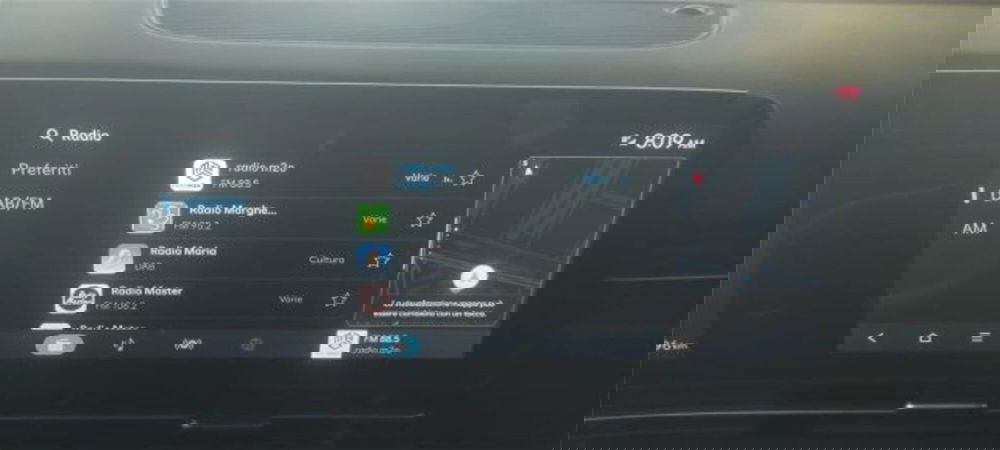 Hyundai Kona nuova a Bari (12)