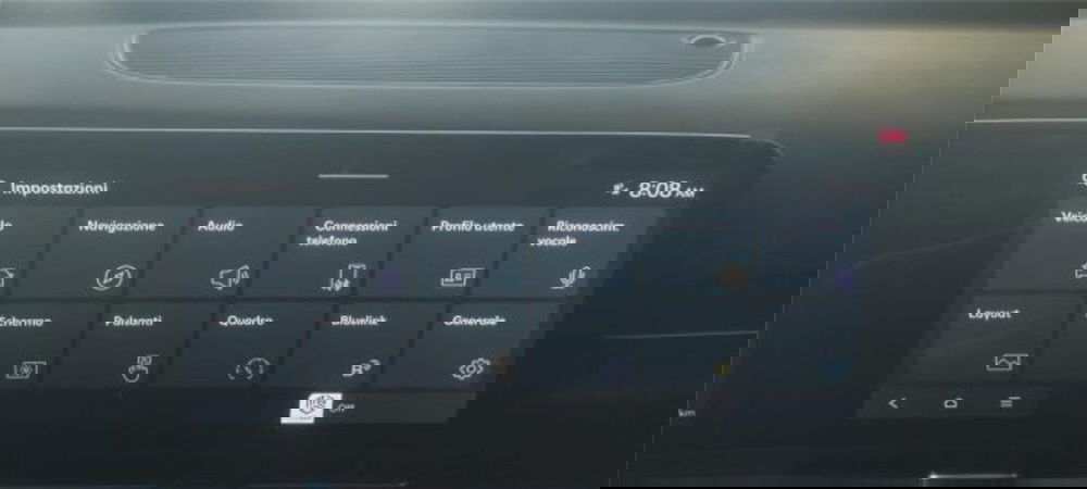 Hyundai Kona nuova a Bari (16)