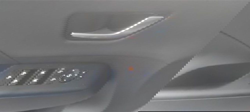 Hyundai Kona nuova a Bari (20)